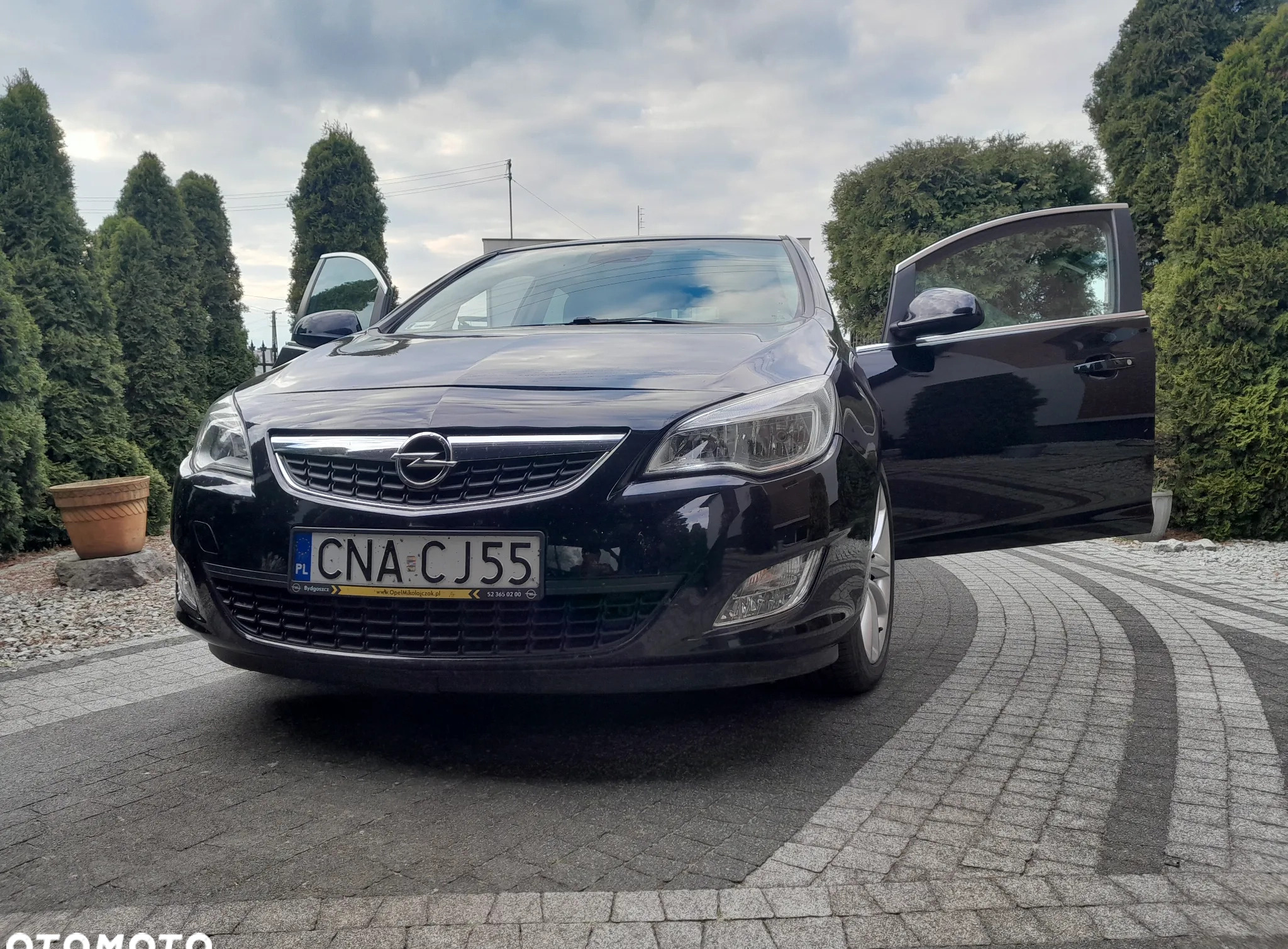 Opel Astra cena 21900 przebieg: 142375, rok produkcji 2010 z Witkowo małe 106